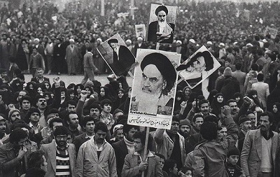 الثورة الاسلامیة هي مکسب ونتیجة متاعب ومجاهدة الکثیر من النخب..