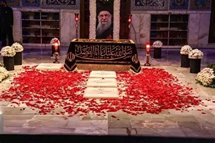 أجواءٌ روحانية مهيبة في مرقد الشهيد قائد الثورة بمناسبة ذكرى رحلة الرسول (ص) واستشهاد الإمام الحسن (ع)