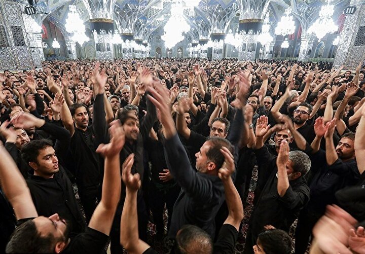 People in Tehran Mourn Martyrdom of Ayatollah Khamenei