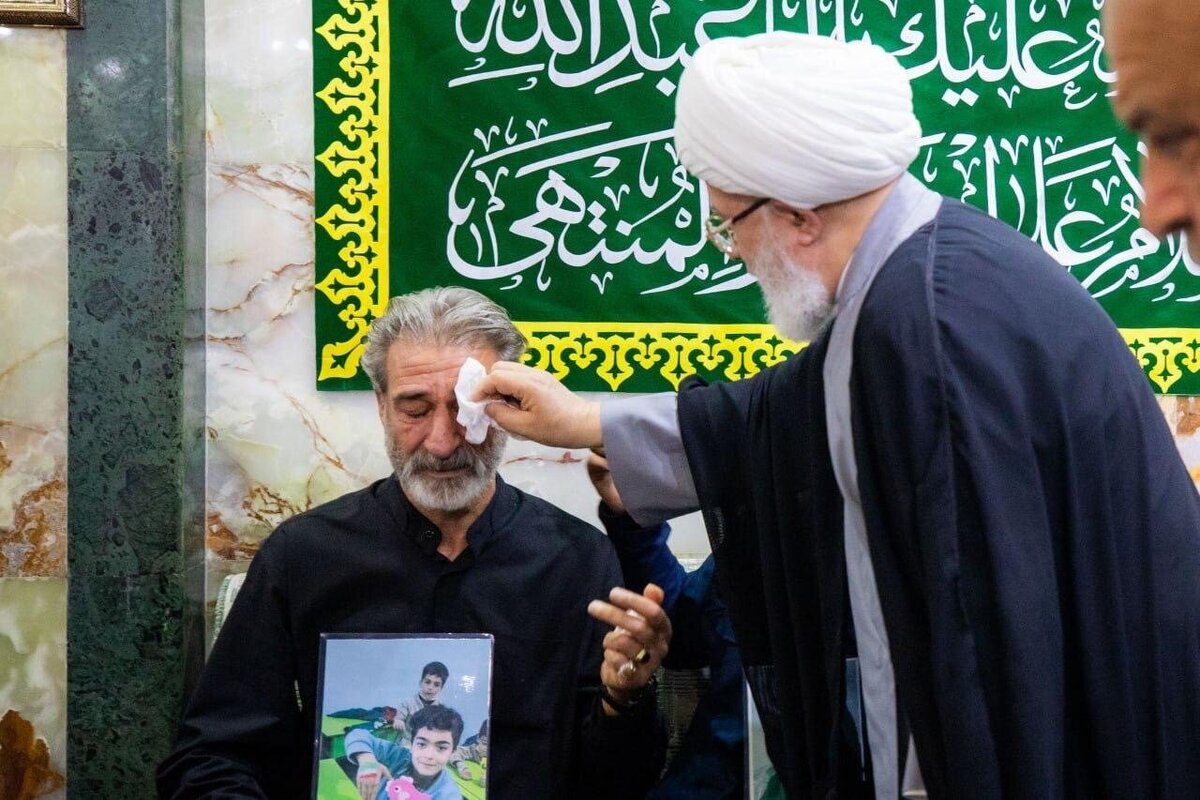 Representative of Grand Ayatollah Sistani Honors Families of Minab’s Al‑Shajarah Al‑Tayyibah Martyrs