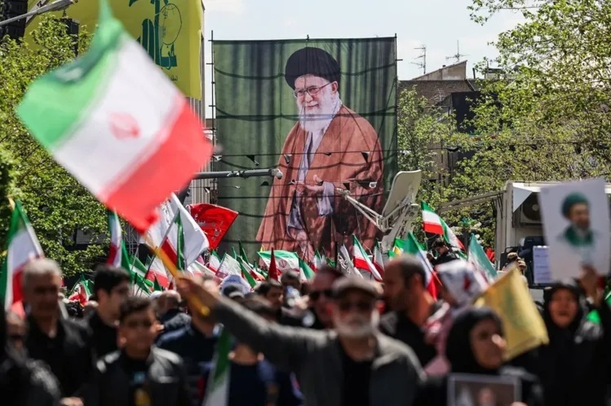 Street Wisdom and the Call of Battle: Iranian Nationalism After February 28