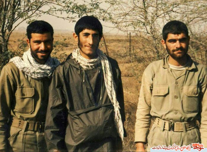 «سه یار دبستانی!» دانش آموزان اسدآبادی؛ رجبی، رستمی و زیوری سه روز قبل شهادت+ عکس «سه یار دبستانی!» دانش آموزان اسدآبادی؛ رجبی، رستمی و زیوری سه روز قبل شهادت+ عکس