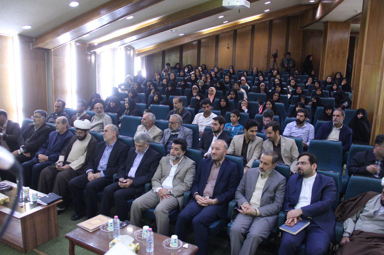 33 شهید قرآنی در فارس شناسایی شد 33 شهید قرآنی در فارس شناسایی شد