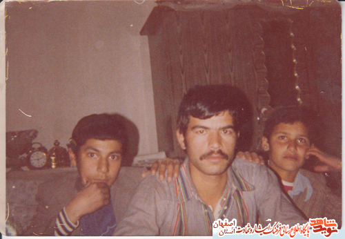 زندگی نامه و تصاویر شهید والامقام مانده علی حامد آبادی بیدگلی زندگی نامه و تصاویر شهید والامقام مانده علی حامد آبادی بیدگلی
