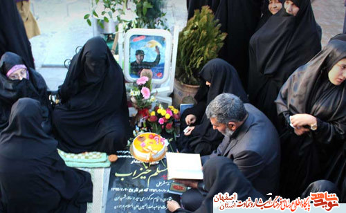 وصیت نامه شهید مسلم خیزآب؛روی سنگ قبرم بنویسید: تشنه نابودی صهیونیست ها هستم وصیت نامه شهید مسلم خیزآب؛روی سنگ قبرم بنویسید: تشنه نابودی صهیونیست ها هستم