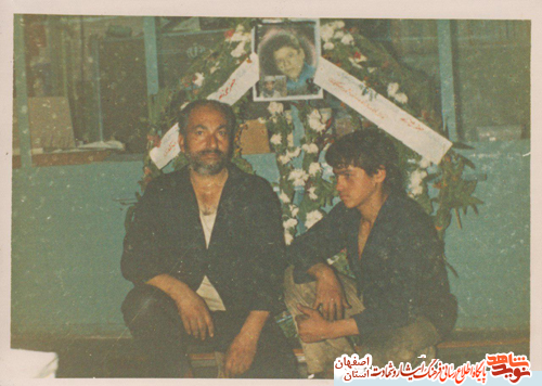 زندگی نامه و تصاویر شهید والامقام غلامرضا عباسی نوش ابادی زندگی نامه و تصاویر شهید والامقام غلامرضا عباسی نوش ابادی
