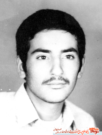خدایا از تو می خواهم که یک لحظه مرا به حال خود وا مگذاری خدایا از تو می خواهم که یک لحظه مرا به حال خود وا مگذاری