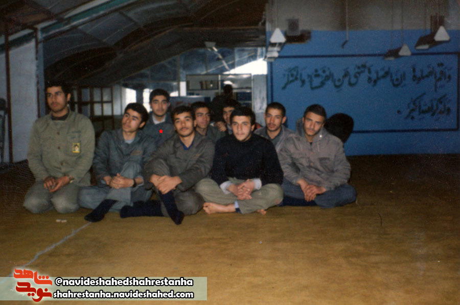 آفرین بر شما که پشتیبان امام و یار و یاور اسلام هستید آفرین بر شما که پشتیبان امام و یار و یاور اسلام هستید