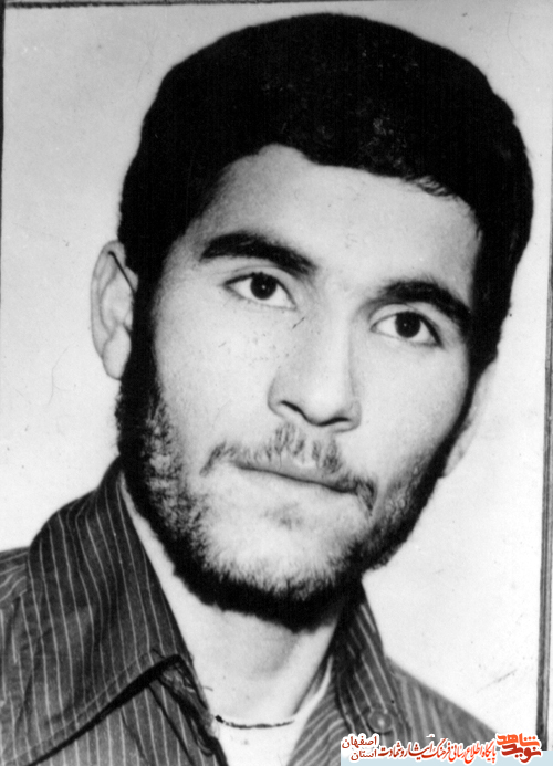 شهید محمد تقی احسن زاده :عهد و پیمان بسته ام که تا آخرین قطرة خونم در راه اسلام دفاع کنم شهید محمد تقی احسن زاده :عهد و پیمان بسته ام که تا آخرین قطرة خونم در راه اسلام دفاع کنم