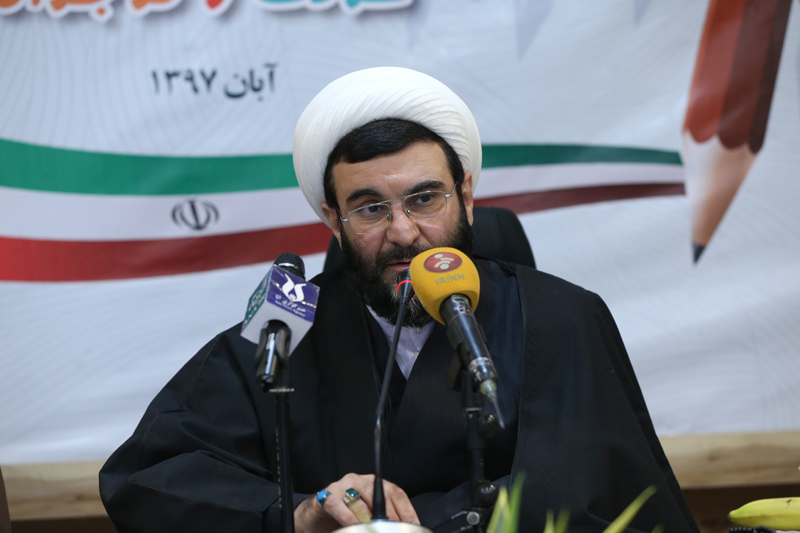 مروجان «ادبیات پایداری در حوزه کودک و نوجوان» تجلیل شدند مروجان «ادبیات پایداری در حوزه کودک و نوجوان» تجلیل شدند