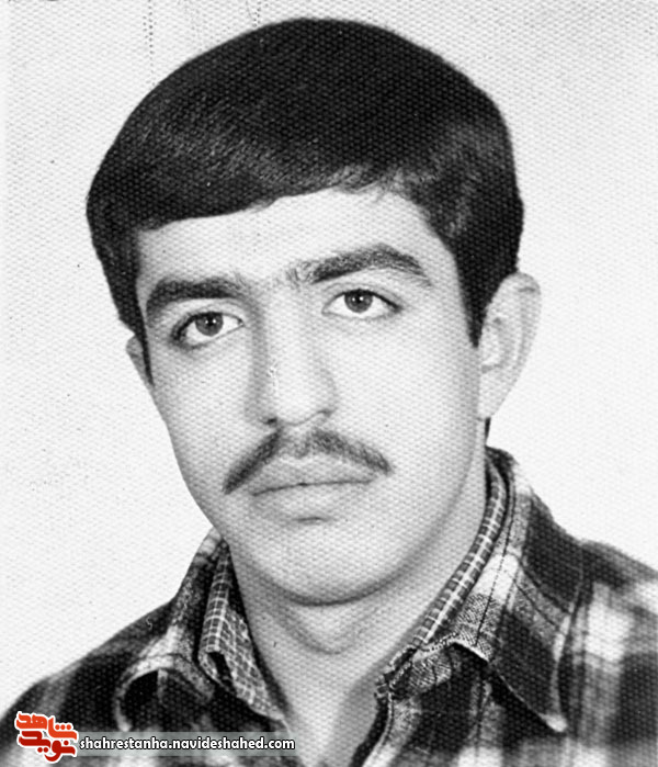 کمتر از چهل روز به پایان سربازی اش مانده بود! کمتر از چهل روز به پایان سربازی اش مانده بود!