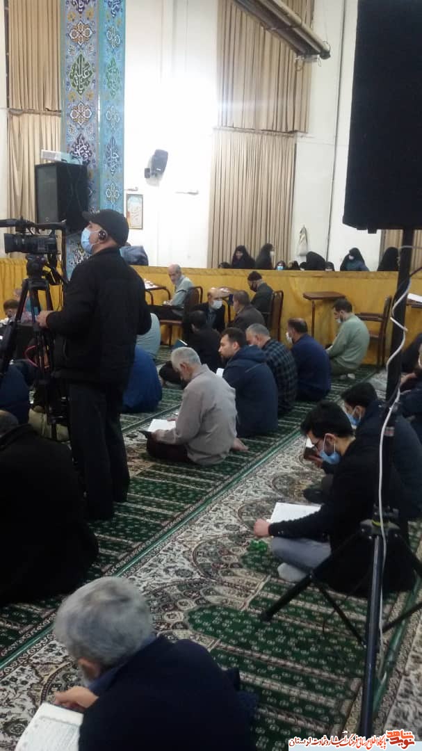 لوح معاون فرهنگی و آموزشی بنیاد شهید، برای تقدیر از ۳۵ شهید کوی ایثار شهرستان بروجرد