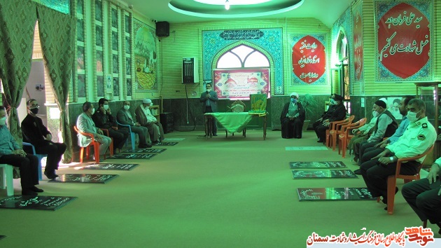 تجدید میثاق با شهدا به مناسبت دهه کرامت تجدید میثاق با شهدا به مناسبت دهه کرامت