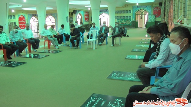 تجدید میثاق با شهدا به مناسبت دهه کرامت تجدید میثاق با شهدا به مناسبت دهه کرامت