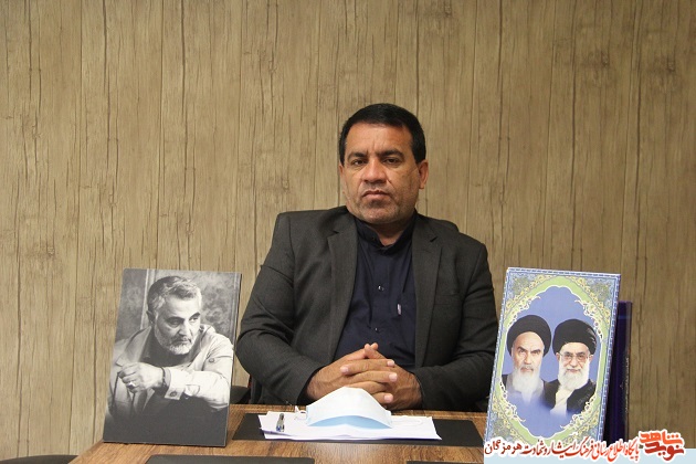 دفاع مقدس تبلور فرهنگ ولایت پذیری ، مقاومت ، صبر و شکیبایی است که باید از آنها درس آموخت دفاع مقدس تبلور فرهنگ ولایت پذیری ، مقاومت ، صبر و شکیبایی است که باید از آنها درس آموخت