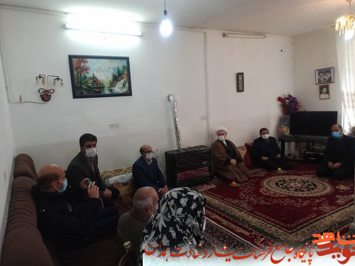 گلزار شهدای روحانی شهرستان تویسرکان غبارروبی و عطر افشانی شد گلزار شهدای روحانی شهرستان تویسرکان غبارروبی و عطر افشانی شد