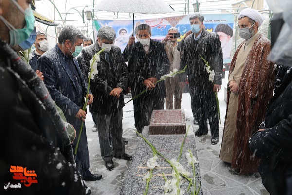 گزارش تصویری| تجدید بیعت مسئولان همدان با شهدا