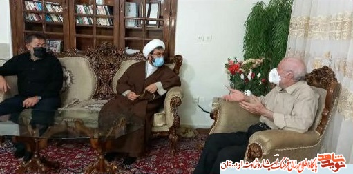 تجلیل از خانواده شهدا الیگودرز