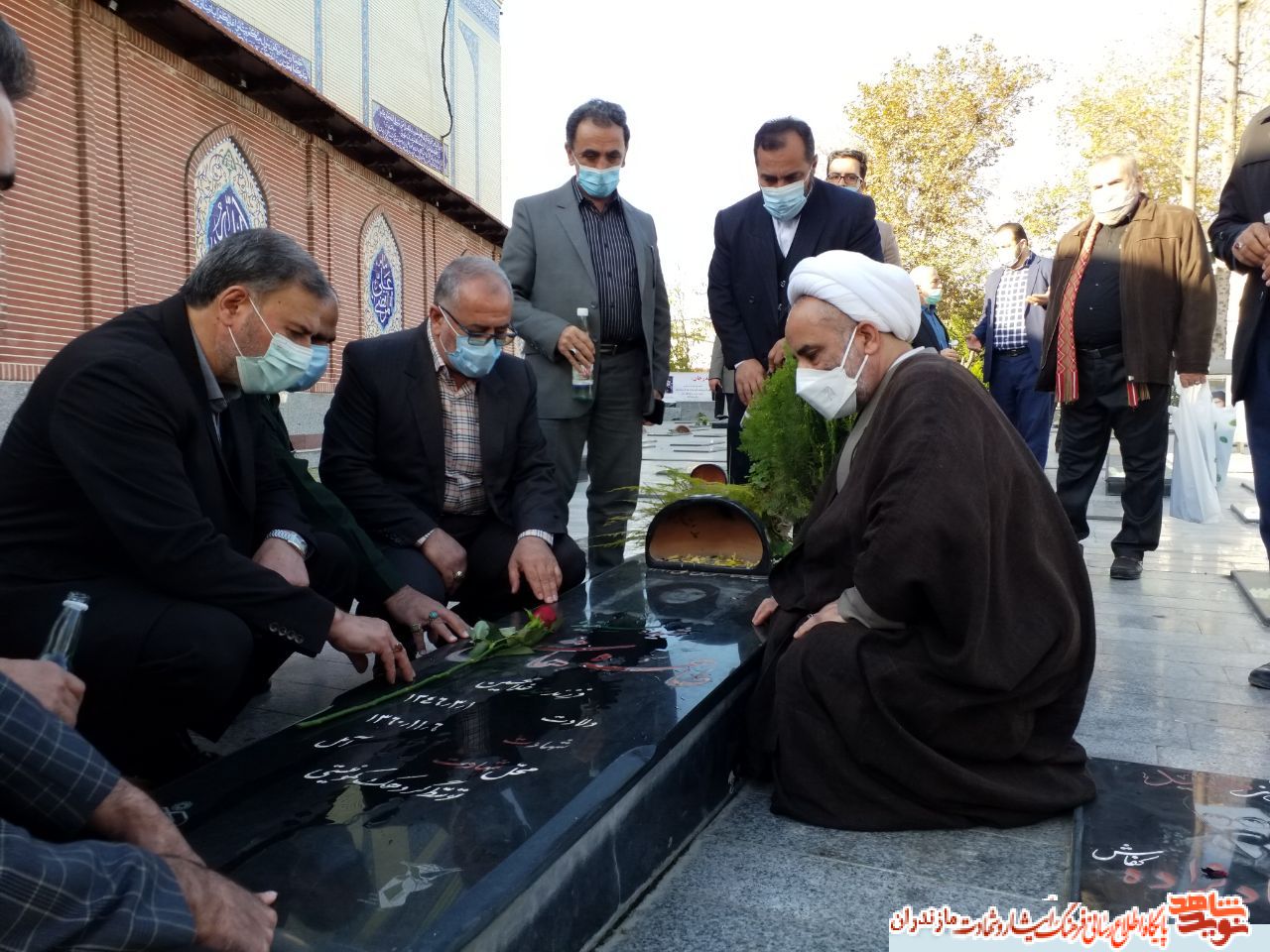 حضور سردار سلیمانی در گلزار شهدای مازندران