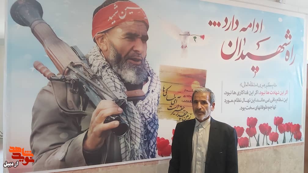 دانش آموزی که به تبعیت از امامش وحدت آفرین شد