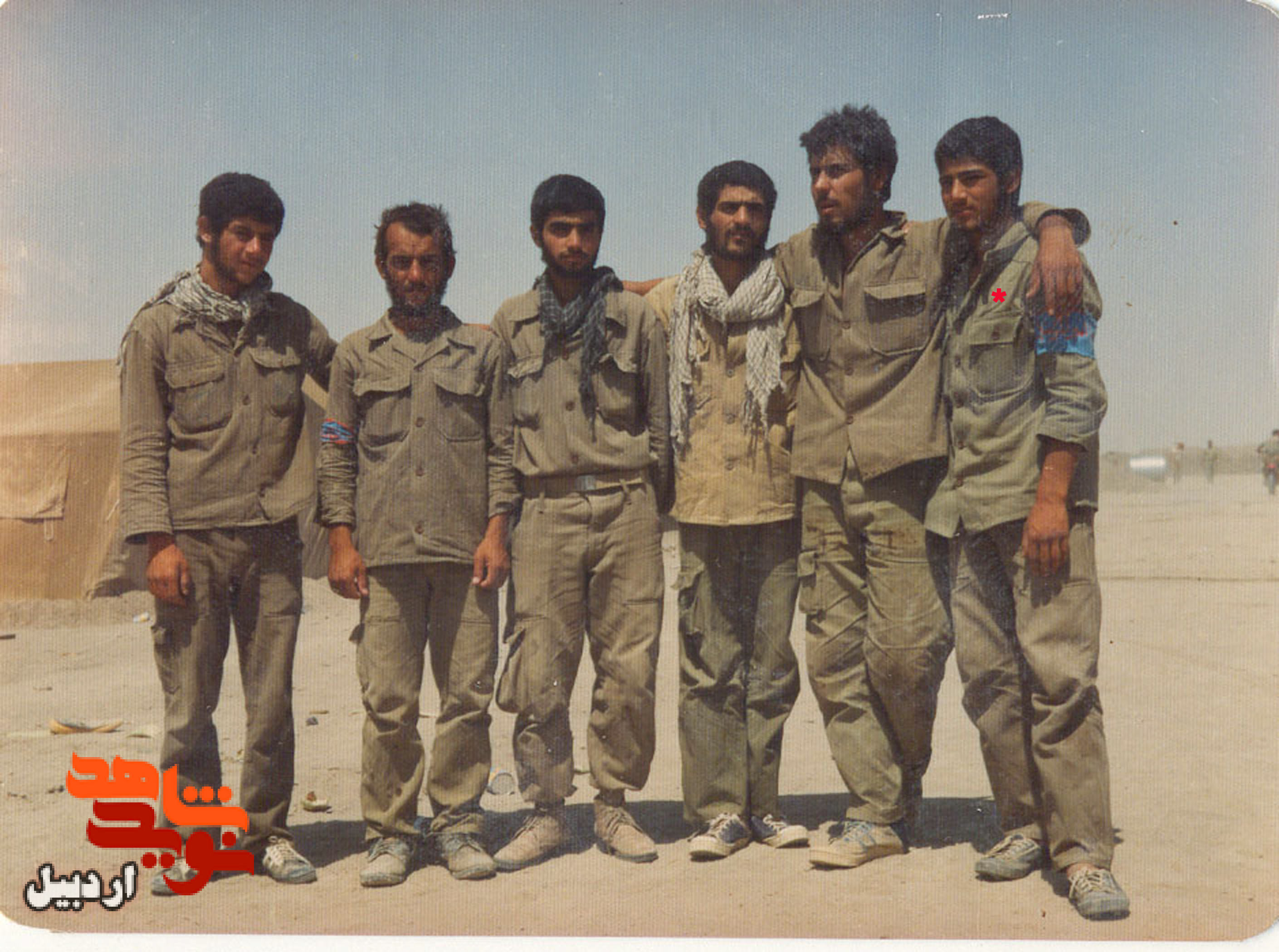 آلبوم تصاویر برادران شهید عظیم‌پور نیاری/ 4برادر بسیجی که آسمانی شدند