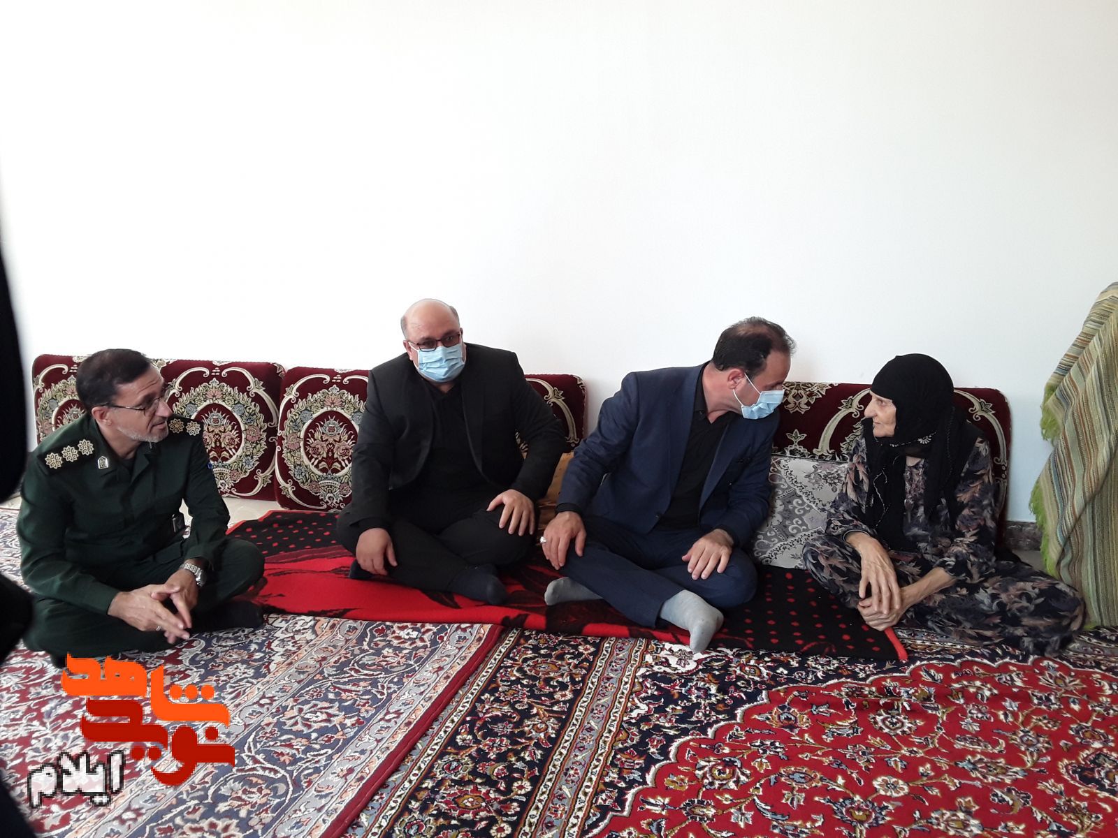 دیدار با خانواده های معظم شهدا و ایثارگران باید به عنوان یک معروف نهادینه شود