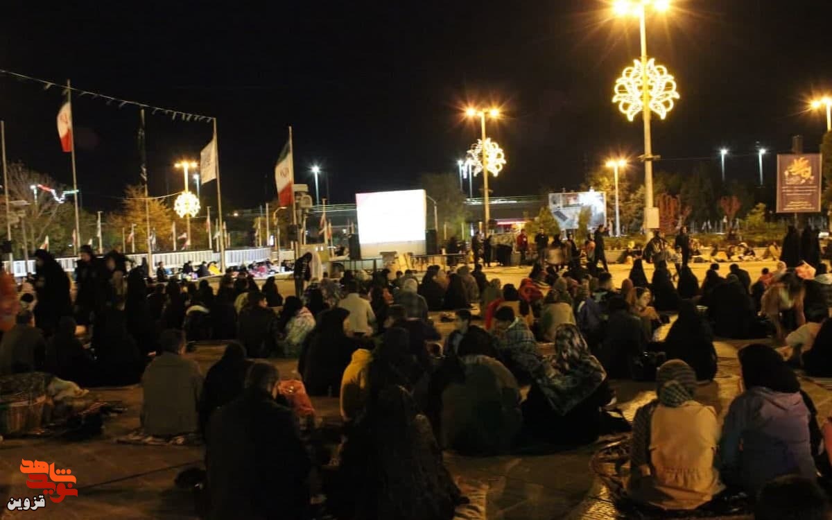 مردم قزوین شب قدر را با شهدا قدر دانستند