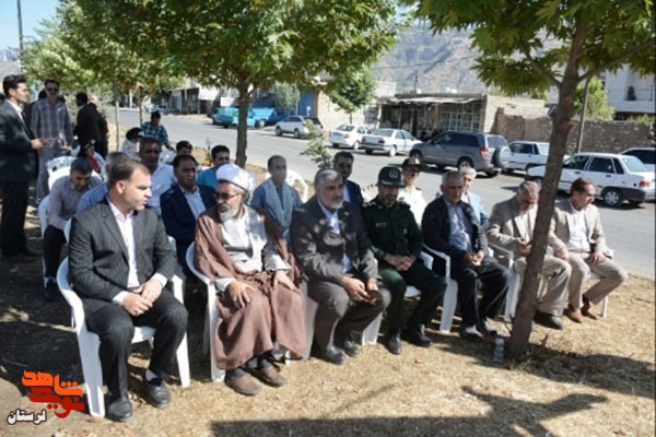 گزارش تصویری/رونمایی از تمثال ۶۸ شهید رومشکان