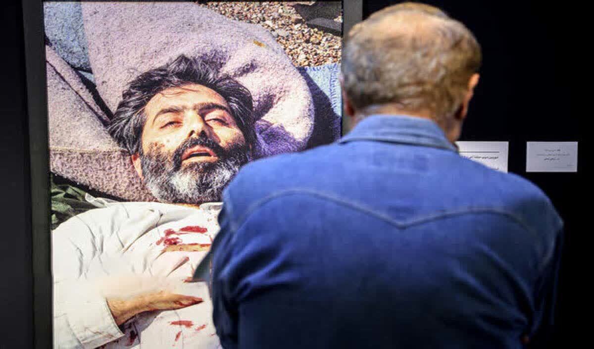 تصاویری از لحظات پایانی زندگی شهید آوینی در نمایشگاه «سفر آخر» افتتاح شد