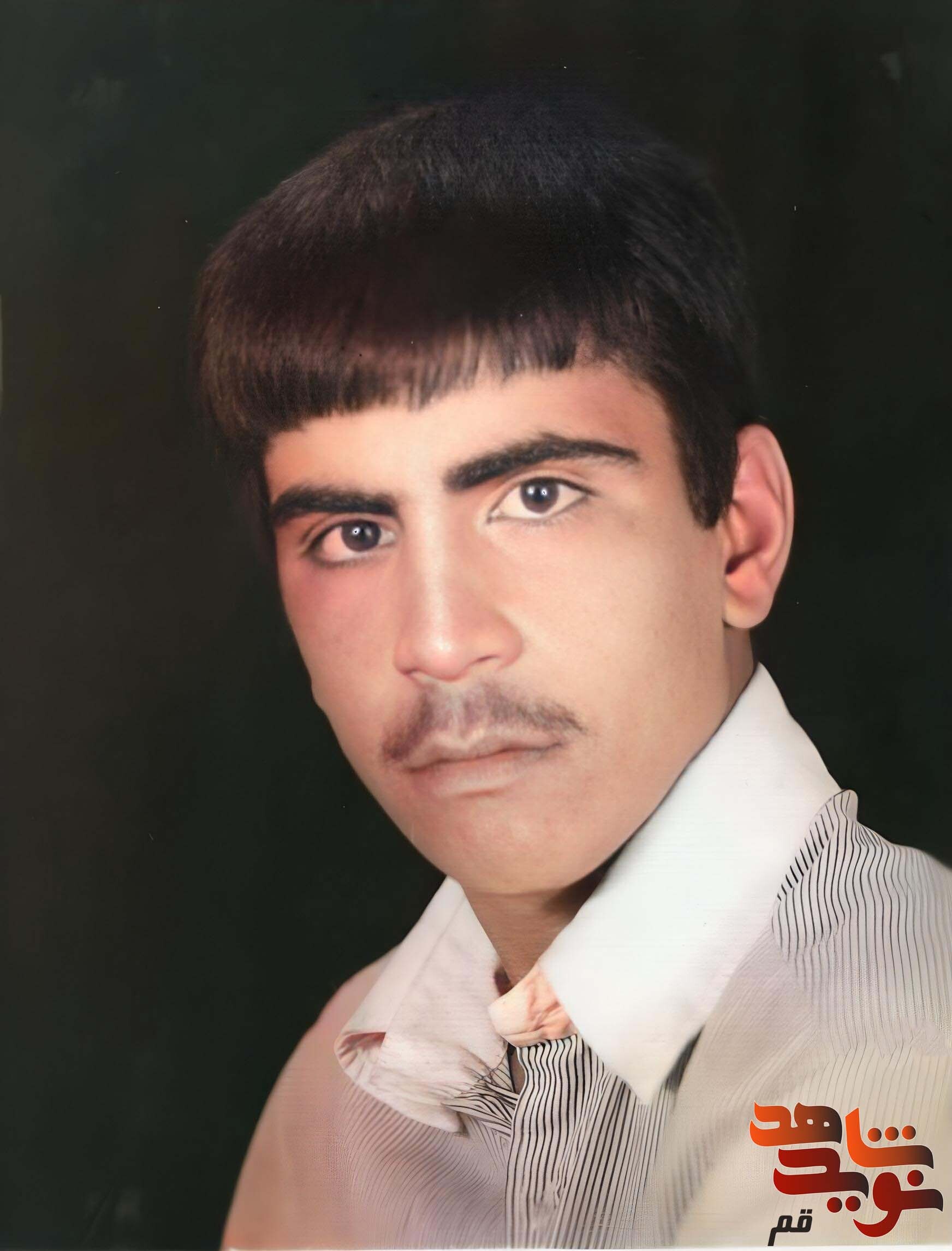 كه پيرو خط امام خمينى كه نايب برحق امام زمان (عج) است باشيد