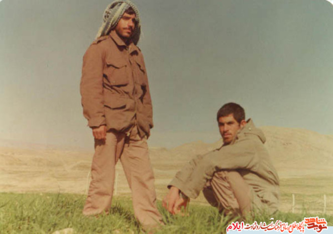 تصاویری از رزمندگان و فرماندهان استان در مناطق مختلف عملیاتی در ایام جنگ